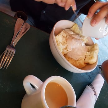 Ria's Bluebird - Biscuits and gravy - Southern Near Me - Atlanta, Georgia