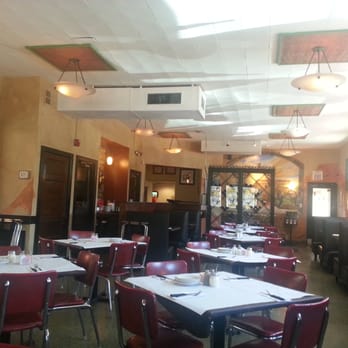 Pompilios - Pompilio's - Italian Near Me - Newport, Kentucky