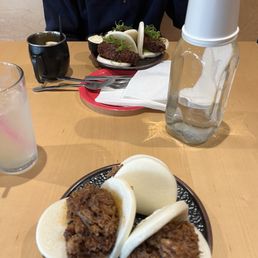 Crispy chicken bao buns