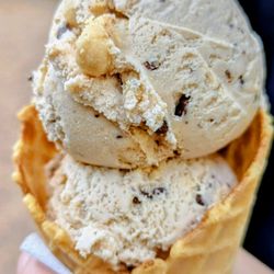 Manolis Ice Cream, Pops, Sorbet & More - Cookie Dough Ice Cream