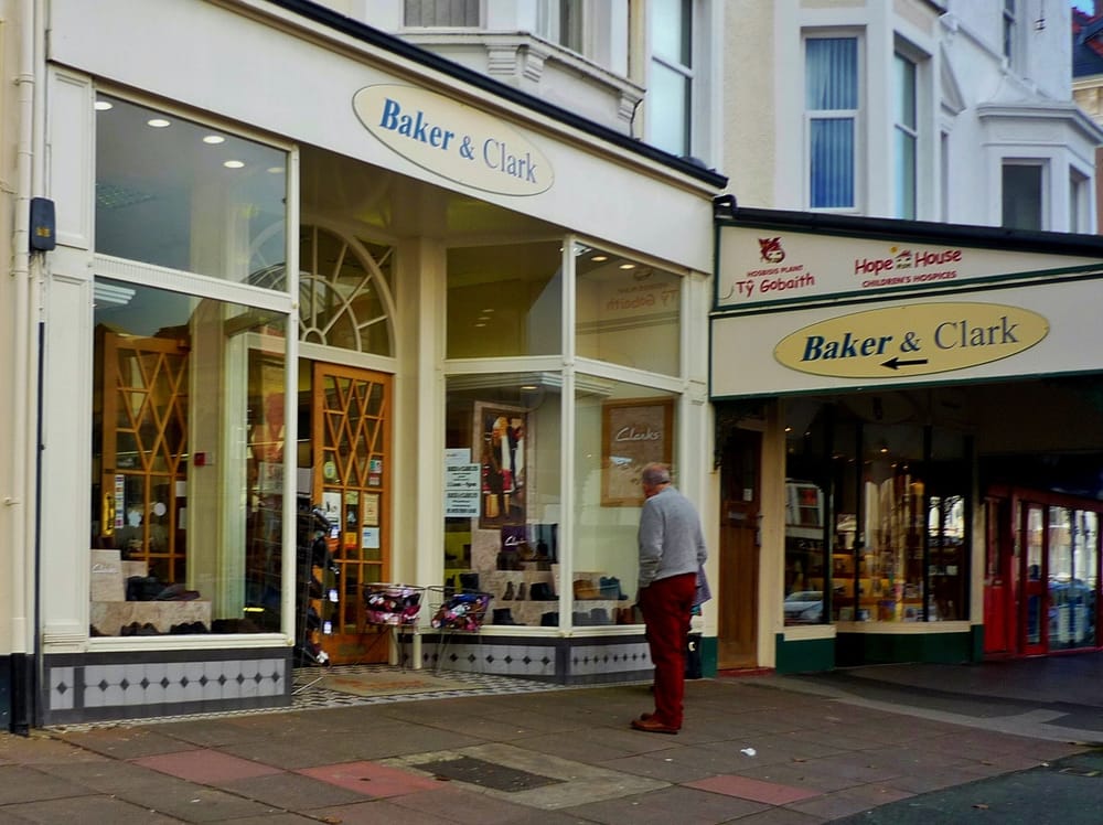 SIMON BAKER - Updated June 2024 - 15 Lloyd Street, Llandudno, Conwy