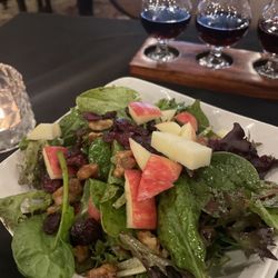 Vito's Wine Cellar - Insalata del vignaiolo