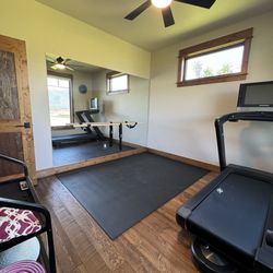 Big Sky Glass MT - The Mirror looks great in my home gym!