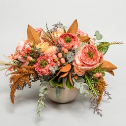 Viola Floral - Fall florals with garden roses