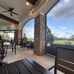 The Dancing Crane - Outdoor Patio