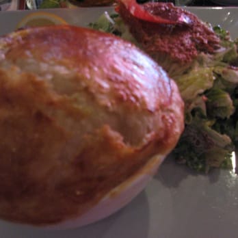 Waldo's On King - chicken pot pie - American Near Me - London, Ontario Waldo's On King - chicken pot pie - American Near Me - London, Ontario