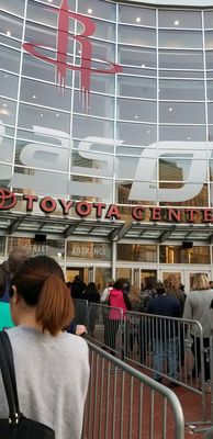 TOYOTA CENTER - 801 Photos & 275 Reviews - Stadiums & Arenas - 1510 ...