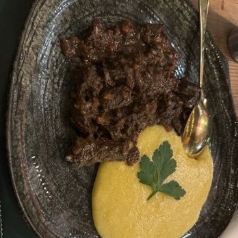Hosteria Il Punto Rosa - Pastissada di cavallo con polenta - Venetian Near Me - Verona, VR Hosteria Il Punto Rosa - Pastissada di cavallo con polenta - Venetian Near Me - Verona, VR