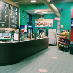Westmount Dagwoods Interior
