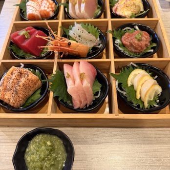 Bengee Sushi - Sashimi platter - Sushi Bars Near Me - Ontario, California