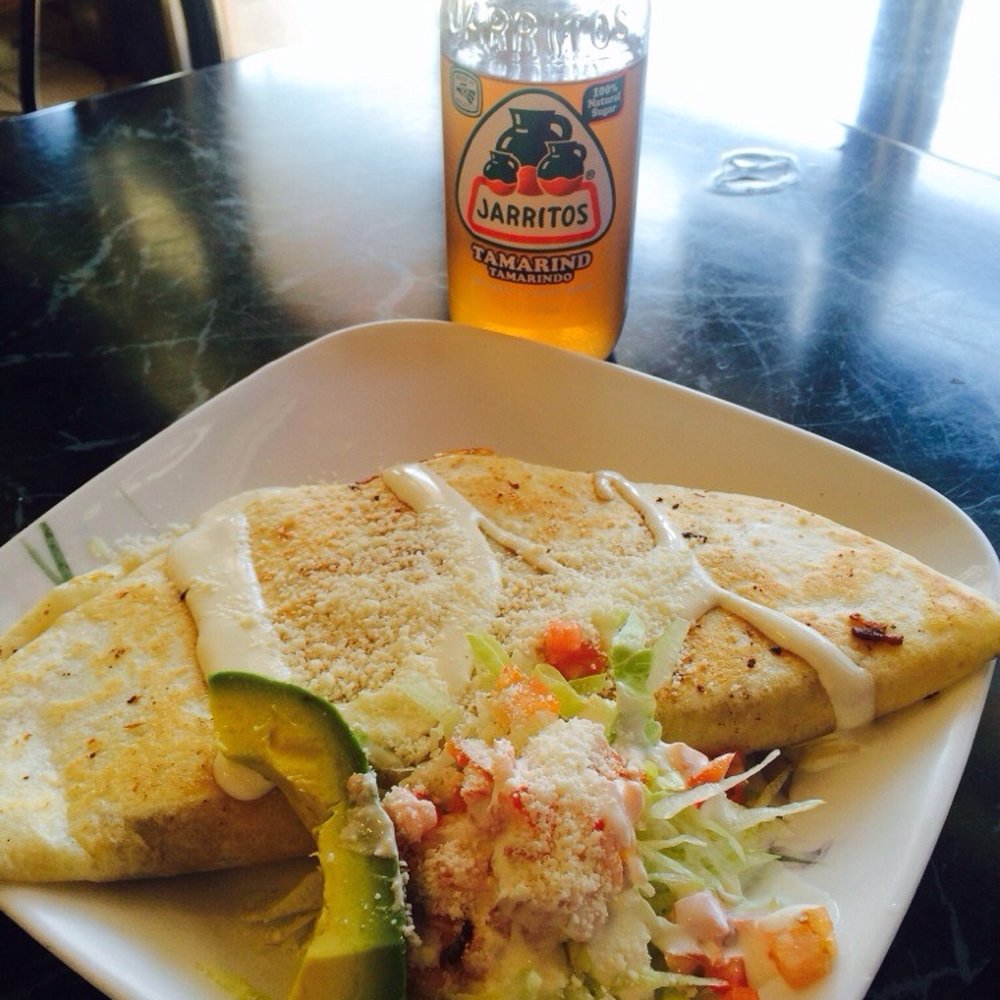La Morada - Quesadilla and Jarrito de Tamarindo. Yummy!! - Mexican Near Me - Bronx, New York La Morada - Quesadilla and Jarrito de Tamarindo. Yummy!! - Mexican Near Me - Bronx, New York