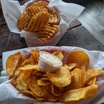 Hank Hudson Brewing - Chip and fries - Breweries Near Me - Mechanicville, New York