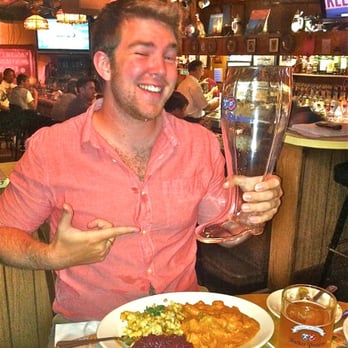 Laschet's Inn - BOOT DRUNK - German Near Me - Chicago, Illinois
