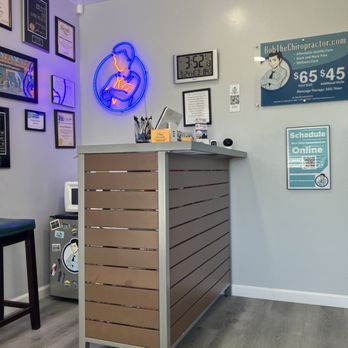 Bob The Chiropractor - Front desk - Chiropractors Near Me - Long Beach, California Bob The Chiropractor - Front desk - Chiropractors Near Me - Long Beach, California