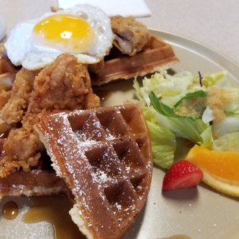 Hanky's Family Restaurant - Canadian (New) Near Me - Hope, British Columbia