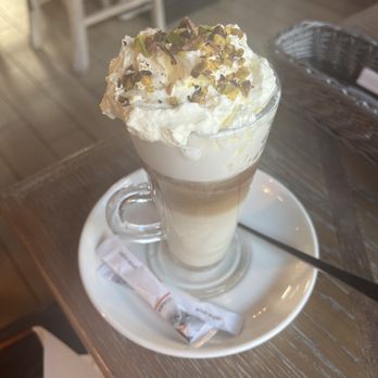 Pierogarnia Mandu - Pistachio coffee - Pierogis Near Me - Gdańsk, PM Pierogarnia Mandu - Pistachio coffee - Pierogis Near Me - Gdańsk, PM