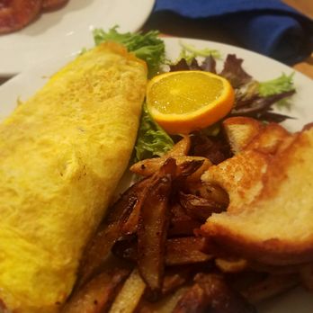 The Greenery Cafe - Lobster and cheddar omelet - Breakfast & Brunch Near Me - Ogunquit, Maine The Greenery Cafe - Lobster and cheddar omelet - Breakfast & Brunch Near Me - Ogunquit, Maine