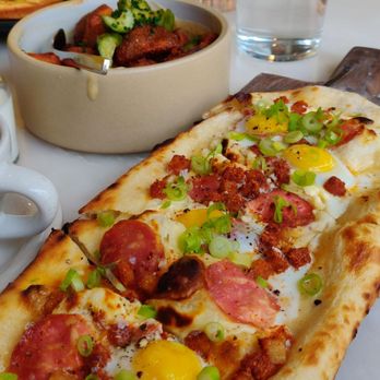 La Palma - Breakfast Pizza, Crispy Potatoes and Breakfast Burger - Italian Near Me - Toronto, Ontario La Palma - Breakfast Pizza, Crispy Potatoes and Breakfast Burger - Italian Near Me - Toronto, Ontario