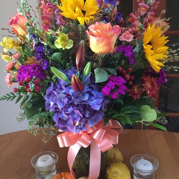 Glo White Florist - Florists Near Me - Huntington Beach, California Glo White Florist - Florists Near Me - Huntington Beach, California