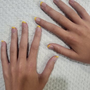 Saba's Sugaring - French manicure - Hair Removal Near Me - Scarborough, Ontario