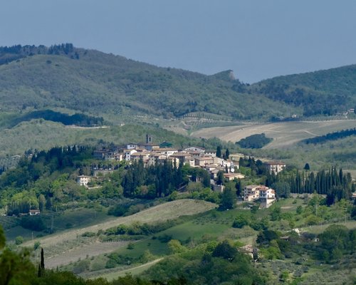 Borgo Vescine by null
