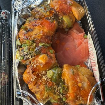 Fleurichi Express Sushi - Spicy California Roll (8 Pieces) - Sushi Bars Near Me - Clovis, California