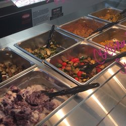 Club Nutrition Grab & Go Kitchen - The vegetarian-friendly side of the hot bar. Incredible!