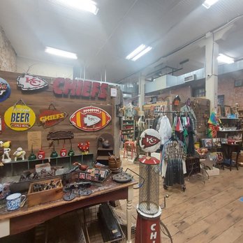 Kaw River Rustics - Antiques Near Me - Topeka, Kansas Kaw River Rustics - Antiques Near Me - Topeka, Kansas