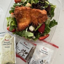 Ordered a spicy southwest salad and got a market salad instead with the included toppings for a southwest salad.