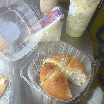 Dingtea Downtown Nola - Korean cream cheese bread - Bubble Tea Near Me - New Orleans, Louisiana Dingtea Downtown Nola - Korean cream cheese bread - Bubble Tea Near Me - New Orleans, Louisiana