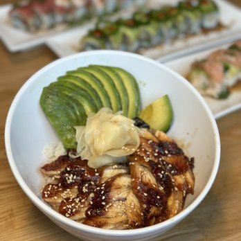 Roll Call - Eel Rice Bowl: such tender, fatty pieces of unagi - Sushi Bars Near Me - Los Angeles, California