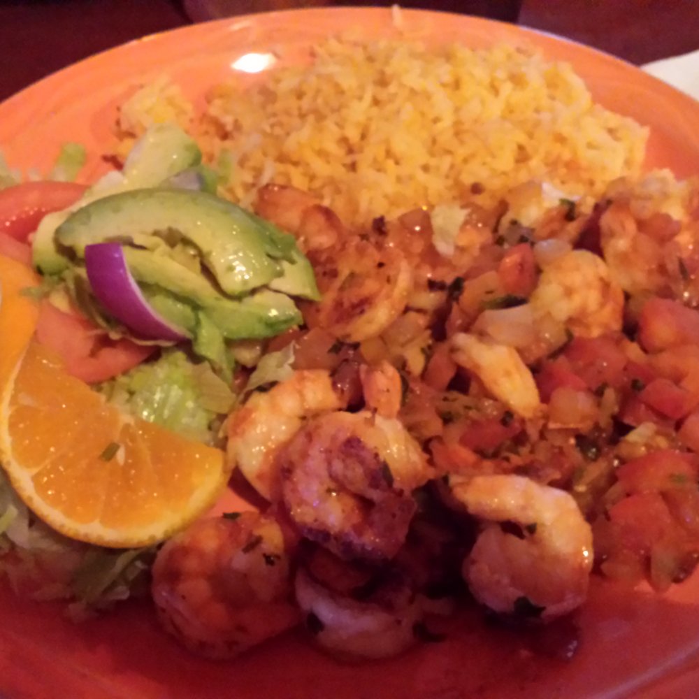El Mariachi Mexican Restaurant - Zefe Shrimp - Grilled shrimp cooked with tomatoes, onion and cilantro. It is served with rice and salad. Small kine healthy..... - Mexican Near Me - Watertown, Wisconsin