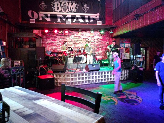 Bourbon On Main by null