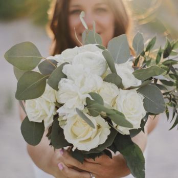 Julian's Flowers - Florists Near Me - Norfolk, Virginia
