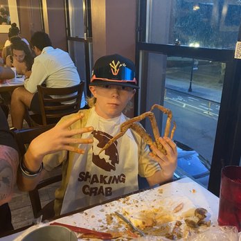 Shaking Crab - Boston Common - Cajun/Creole Near Me - Boston, Massachusetts Shaking Crab - Boston Common - Cajun/Creole Near Me - Boston, Massachusetts