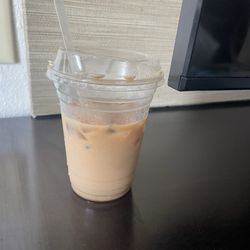 Bagels & Brew - Large caramel iced latte