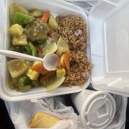 Curry chicken, ham fried rice, egg roll, egg drop soup Curry chicken, ham fried rice, egg roll, egg drop soup