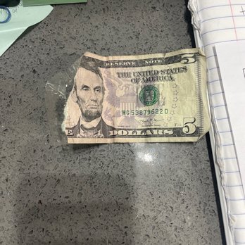 Elvis Locksmith - Dont go here he rips you off he gave me this $5 bill and then i told him about it and he said its my fault for accepting it - Keys & Locksmiths Near Me - Downey, California