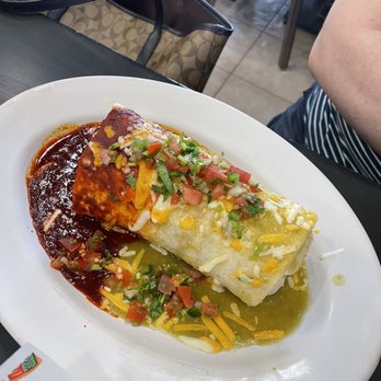 El Azteca Mexican Restaurant - Ground Beef Burrito - Mexican Near Me - Mahwah, New Jersey El Azteca Mexican Restaurant - Ground Beef Burrito - Mexican Near Me - Mahwah, New Jersey
