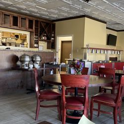 Taj Mahal Indian Restaurant & Bar - Restaurant