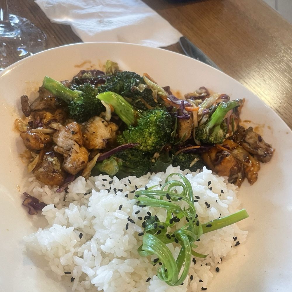 Kona Grill - Tigard - Kona Stir-Fry* - Sushi Bars Near Me - Tigard, Oregon Kona Grill - Tigard - Kona Stir-Fry* - Sushi Bars Near Me - Tigard, Oregon