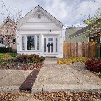 Linda Lapilusa - SOLD IN THE USA! - Real Estate Agents Near Me - New Albany, Indiana Linda Lapilusa - SOLD IN THE USA! - Real Estate Agents Near Me - New Albany, Indiana