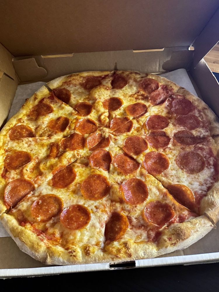 PIZZA PLUS Updated September 2024 11 Photos & 18 Reviews 701