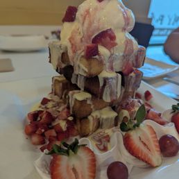 Strawberry brick toast Strawberry brick toast