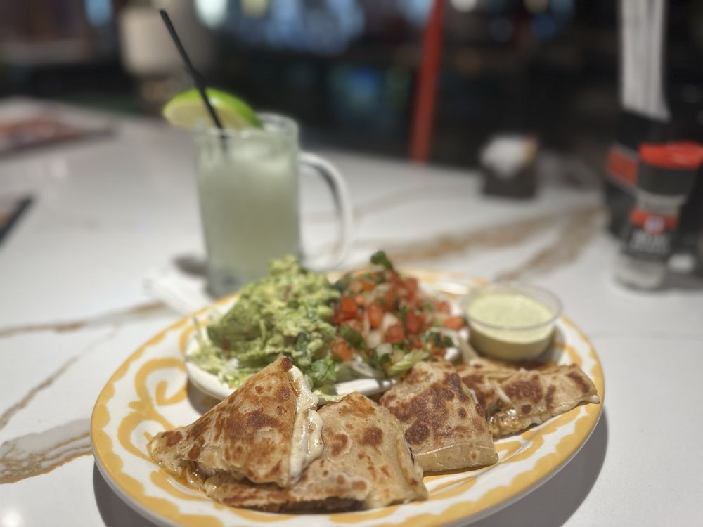 Los Cucos Mexican Cafe