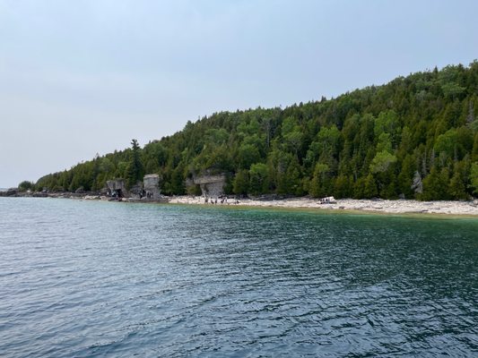 Flowerpot Island by null