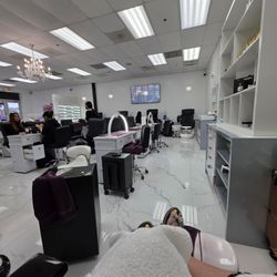 Soft Touch Nail & Spa - Inside