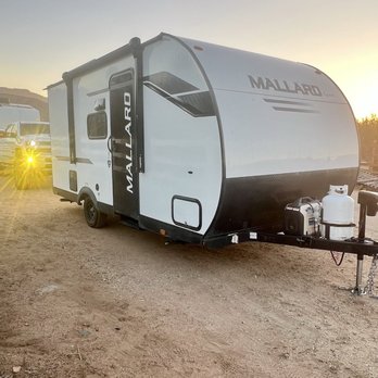 David’s Trailer Rentals - Smaller camper which fits 4+ and has bunk beds! - Trailer Rental Near Me David’s Trailer Rentals - Smaller camper which fits 4+ and has bunk beds! - Trailer Rental Near Me