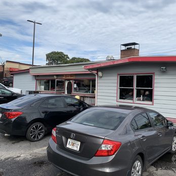 Pit Boss BBQ - Parking in front is limited - Barbeque Near Me - Hapeville, Georgia