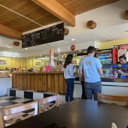 Big Dipper Ice Cream & Yogurt - Front counter